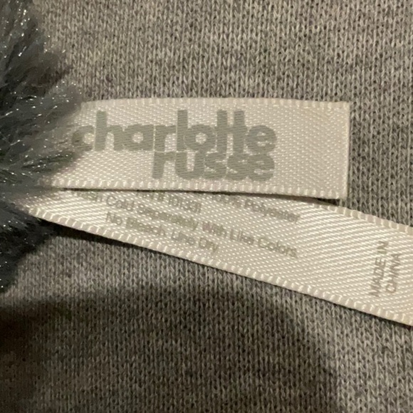 Charlotte Russe Gray Chunky Knit Circle Scarf / Cowl - Picture 8 of 9